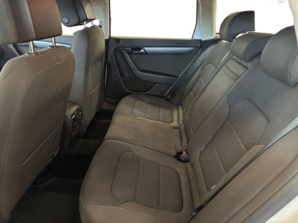 Volkswagen Passat 2013 Valkoinen