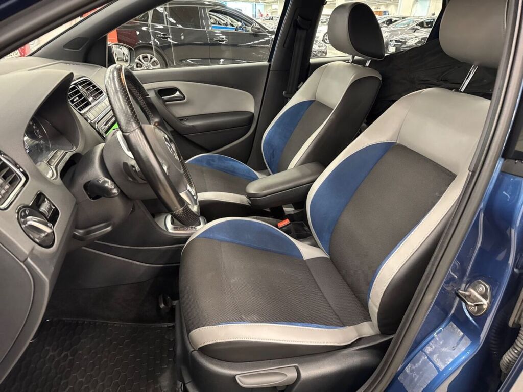 Volkswagen Polo 2013 Sininen