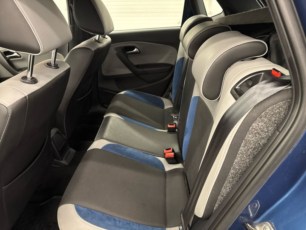 Volkswagen Polo 2013 Sininen