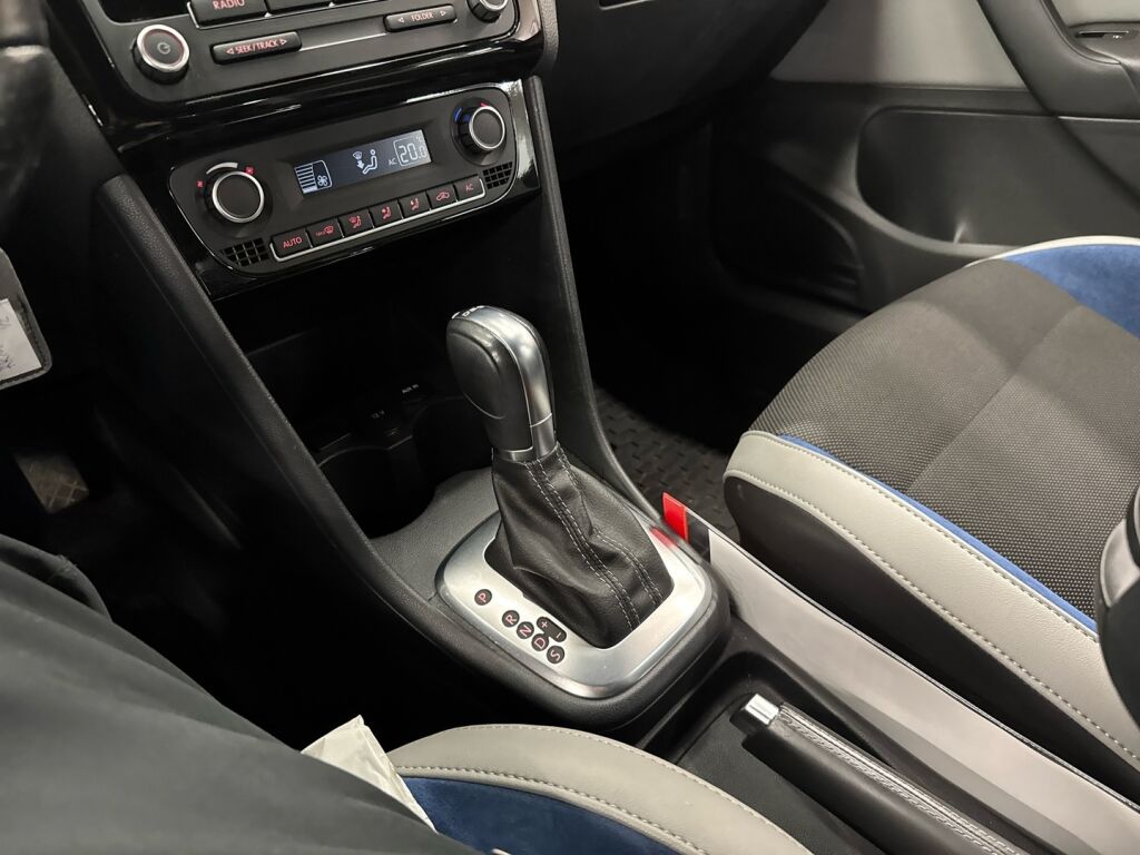 Volkswagen Polo 2013 Sininen