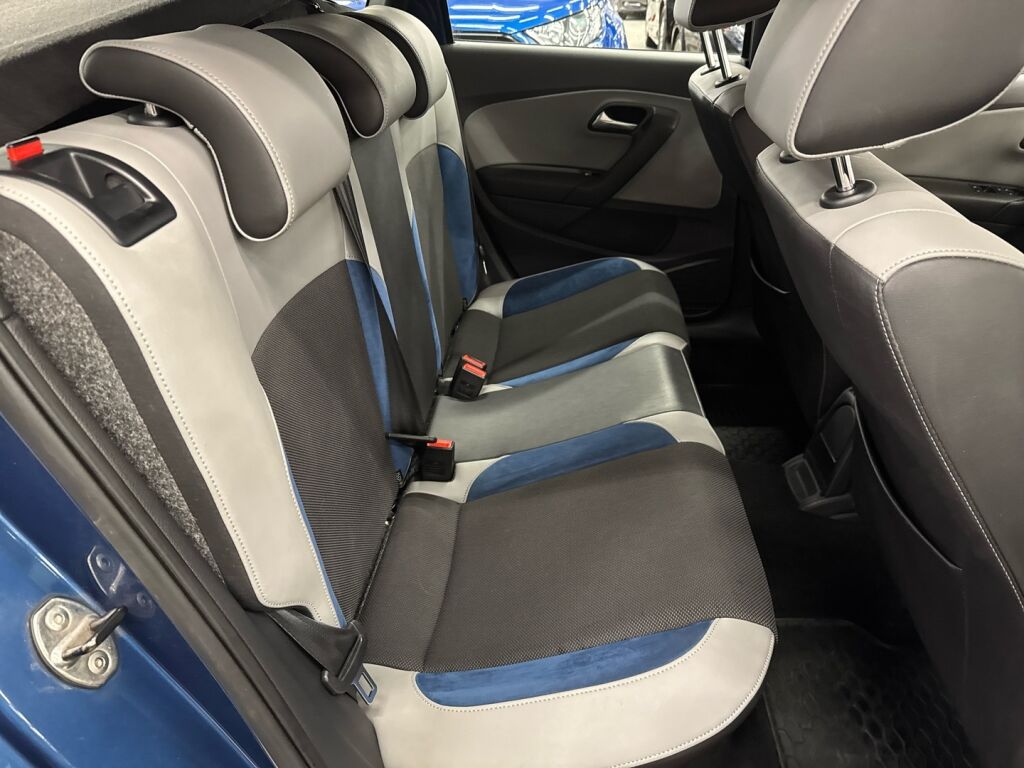 Volkswagen Polo 2013 Sininen