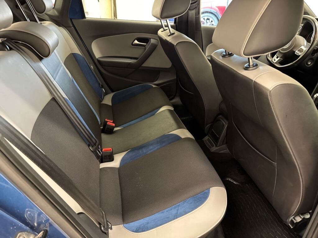 Volkswagen Polo 2013 Sininen