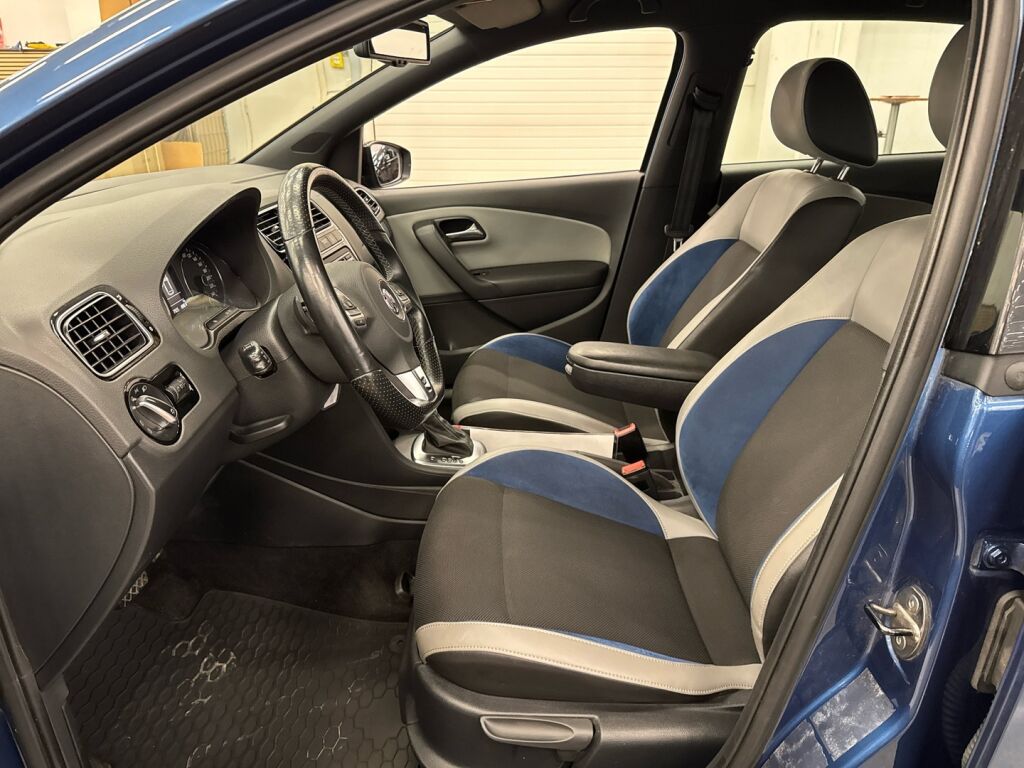 Volkswagen Polo 2013 Sininen