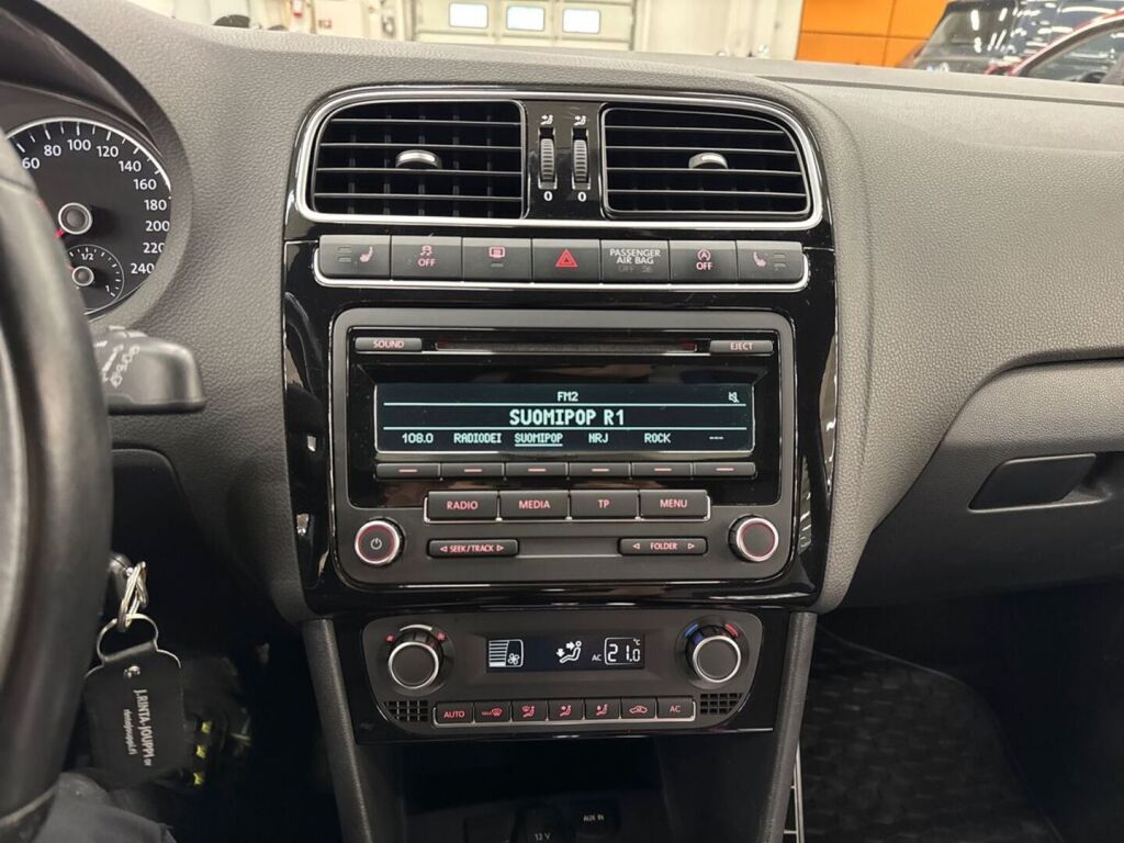 Volkswagen Polo 2013 Sininen