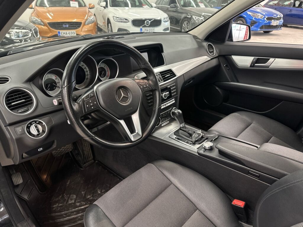 Mercedes-Benz C 2013 Musta