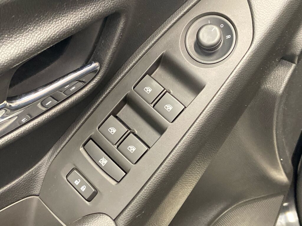 Chevrolet Trax 2013 Musta