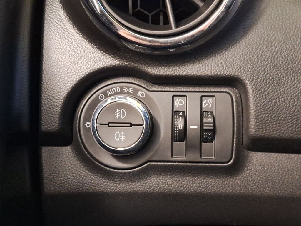 Chevrolet Trax 2013 Punainen