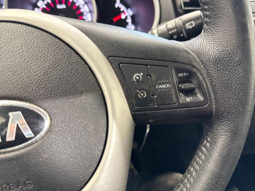 Kia Venga 2013 Ruskea (beige)