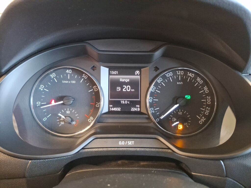 Skoda Octavia 2013 Valkoinen