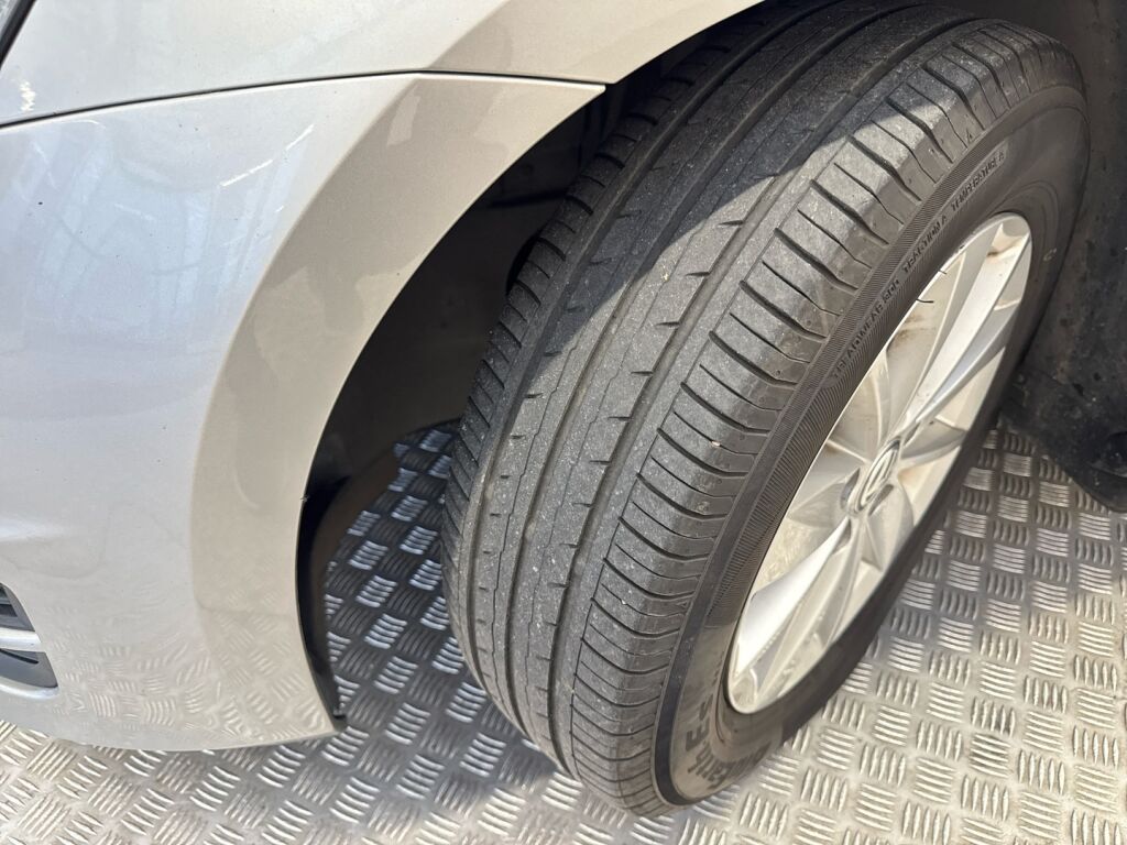 Volkswagen Golf 2013 Harmaa