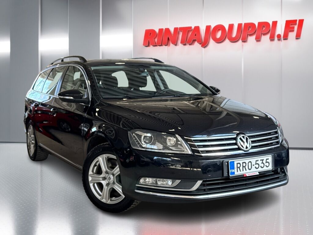 Volkswagen Passat 2013 Musta