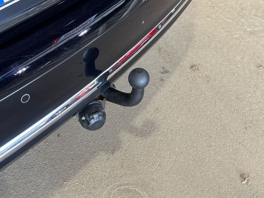 Volkswagen Passat 2013 Musta