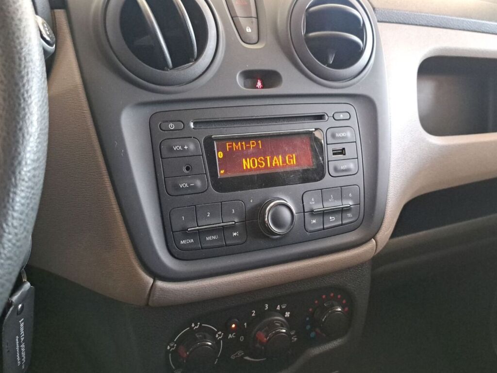 Dacia Dokker Van 2013 Musta