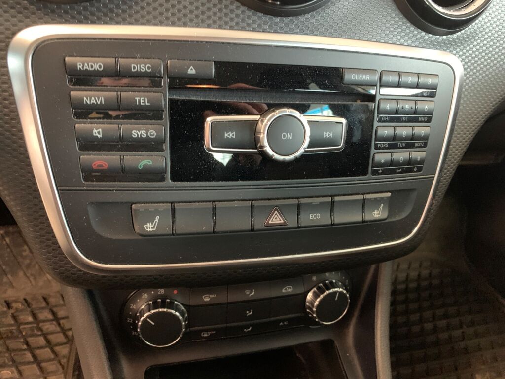 Mercedes-Benz A 2014 Valkoinen