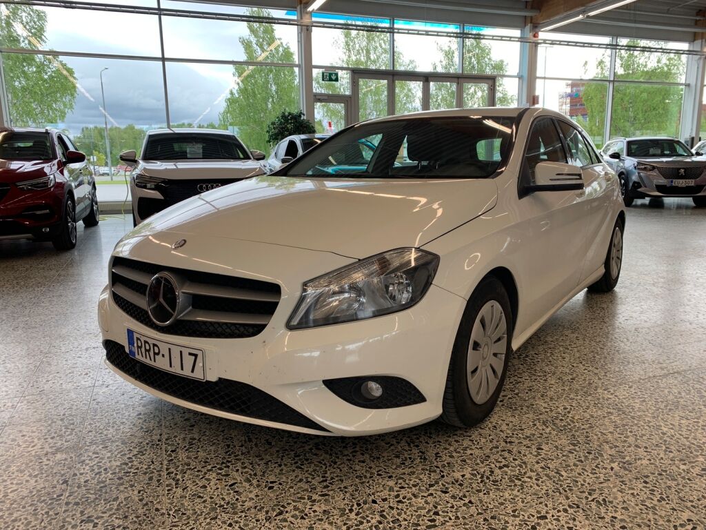 Mercedes-Benz A 2014 Valkoinen