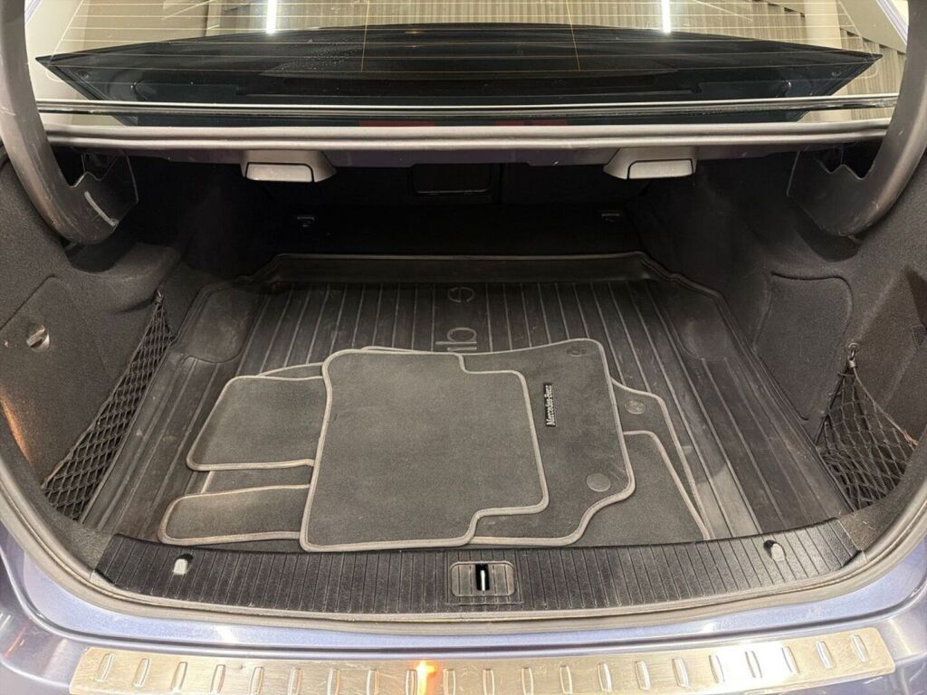 Mercedes-Benz E 2014 Sininen