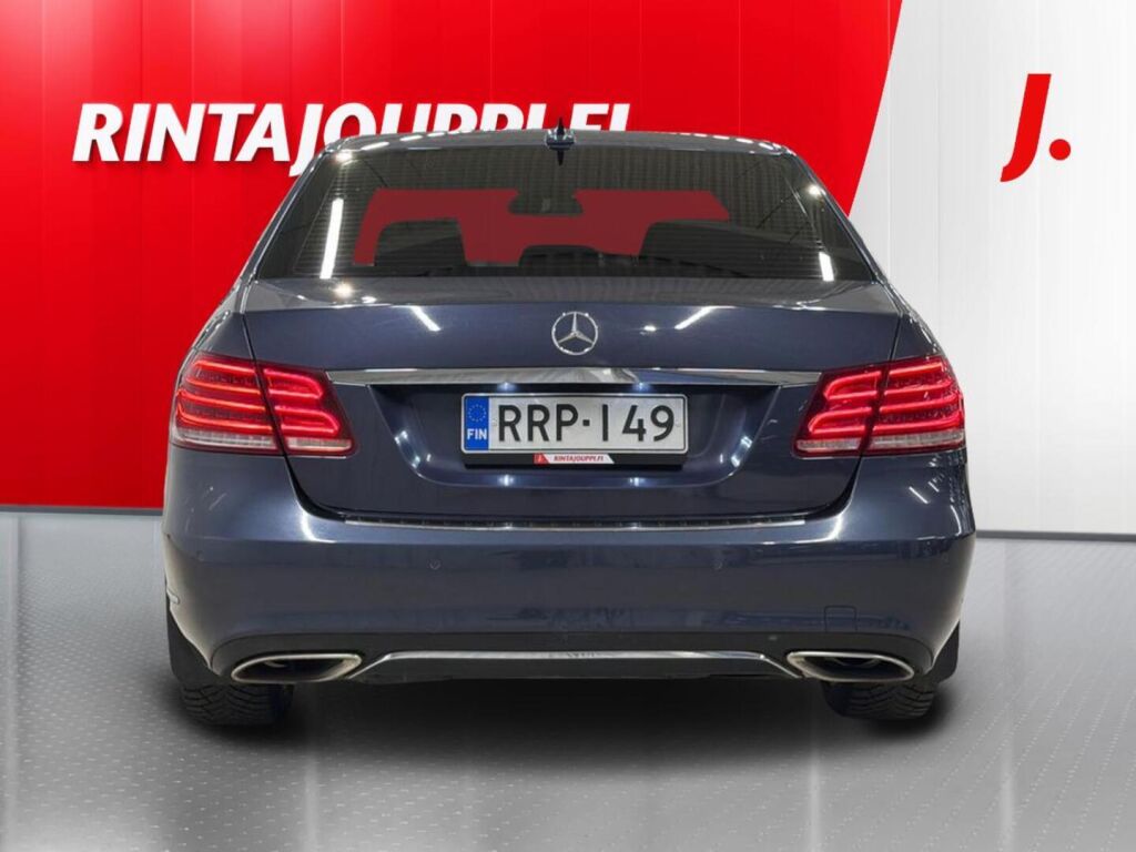 Mercedes-Benz E 2014 Sininen
