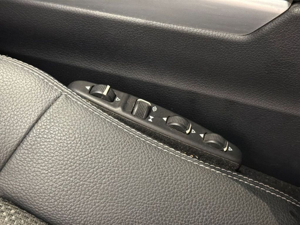 Mercedes-Benz E 2014 Sininen