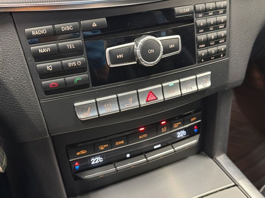 Mercedes-Benz E 2014 Sininen