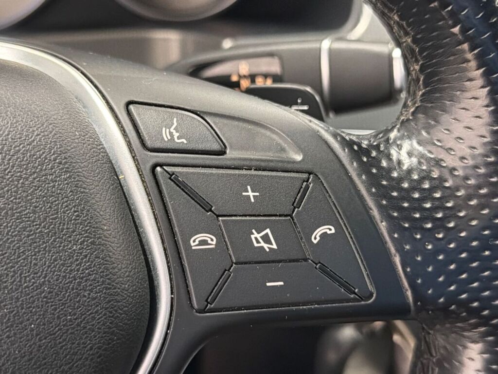 Mercedes-Benz E 2014 Sininen