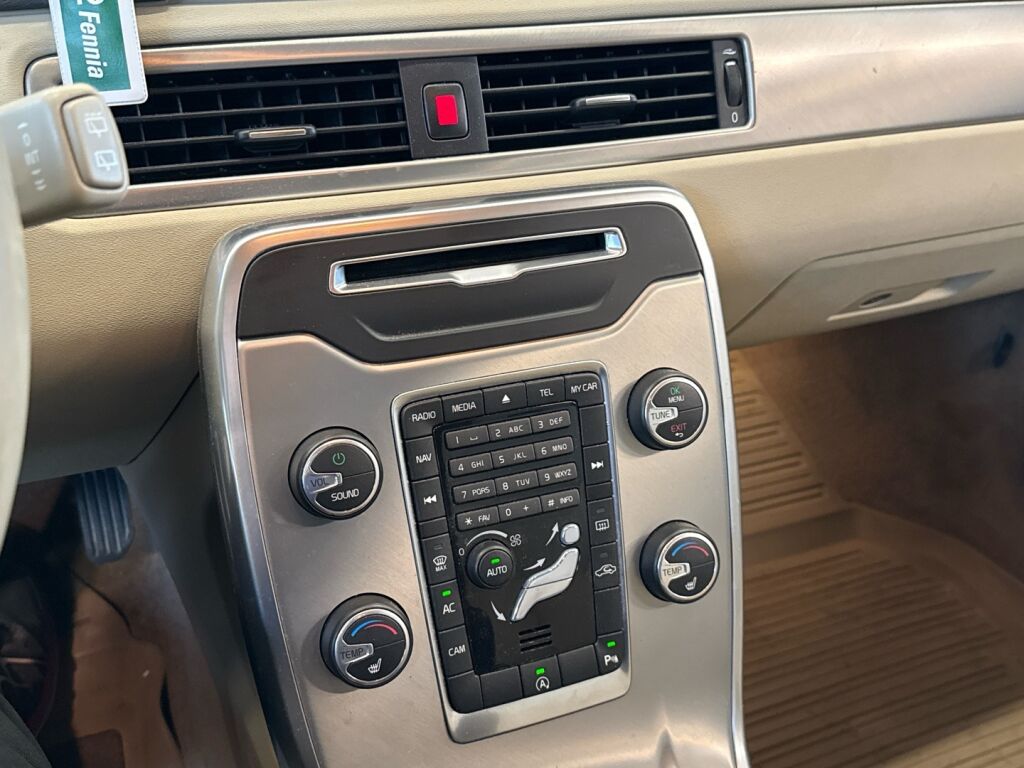 Volvo V70 2014 Sininen