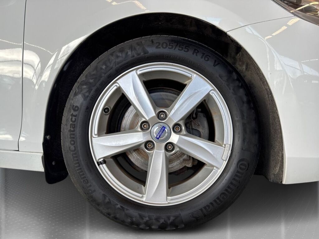 Volvo V40 2014 Valkoinen