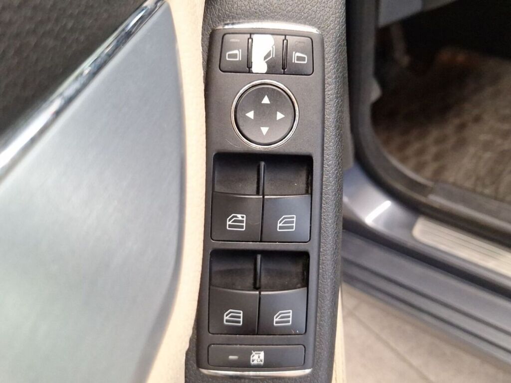 Mercedes-Benz C 2008 Harmaa
