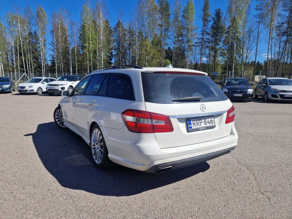 Mercedes-Benz E 2012 Valkoinen