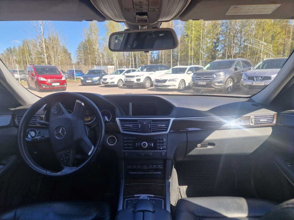 Mercedes-Benz E 2012 Valkoinen