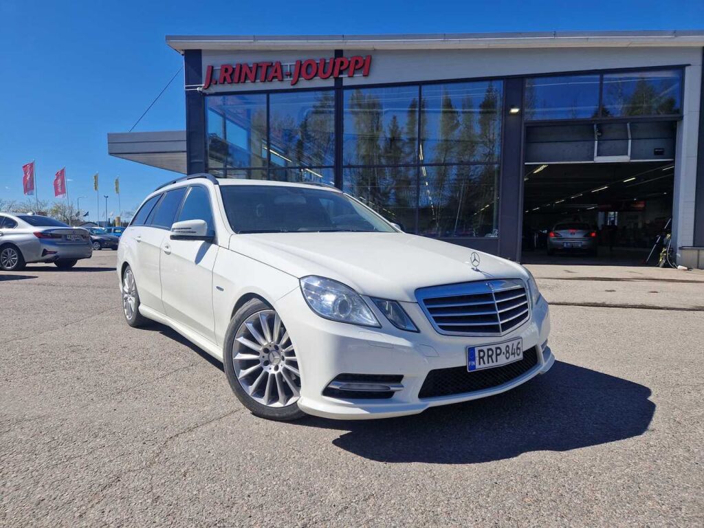 Mercedes-Benz E 2012 Valkoinen