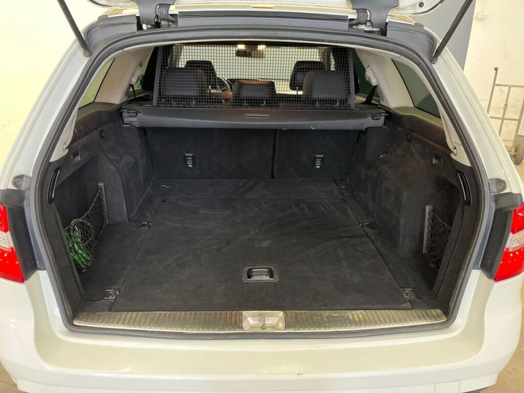 Mercedes-Benz E 2012 Valkoinen