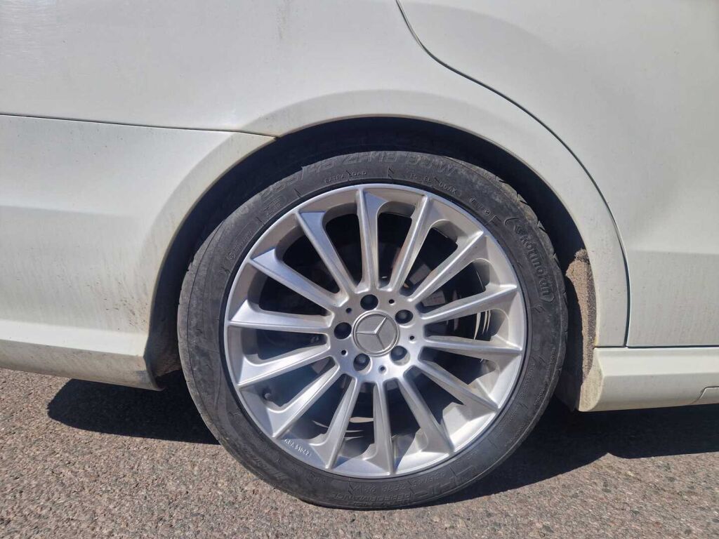 Mercedes-Benz E 2012 Valkoinen