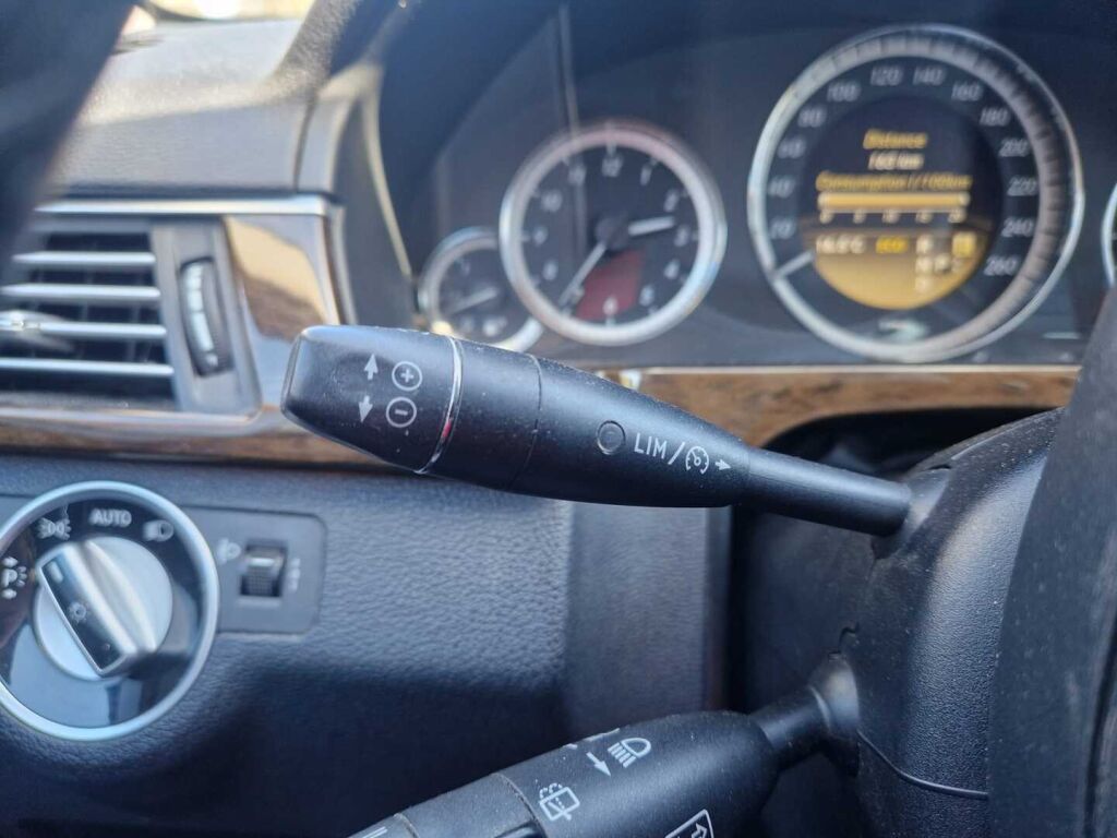 Mercedes-Benz E 2012 Valkoinen