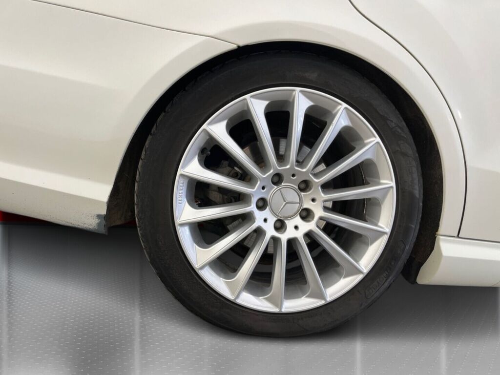 Mercedes-Benz E 2012 Valkoinen