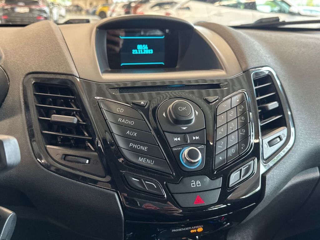 Ford Fiesta 2014 Ruskea (beige)