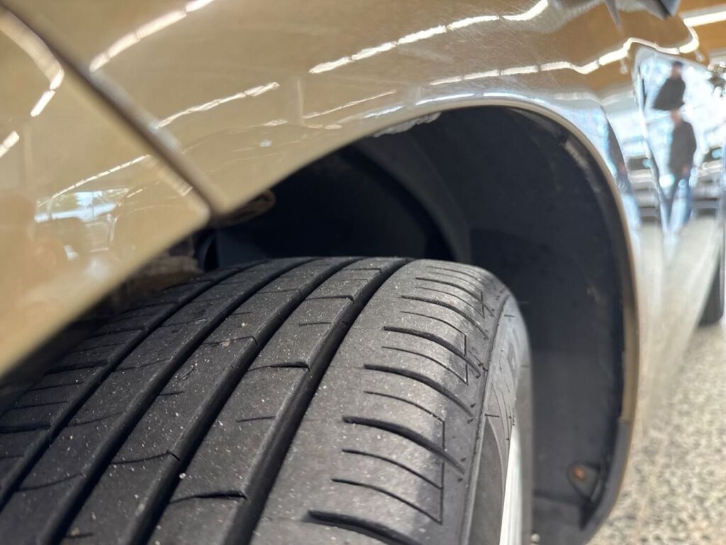 Ford Fiesta 2014 Ruskea (beige)