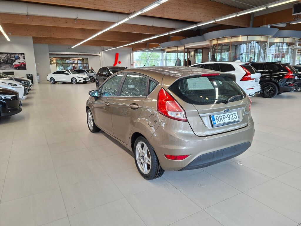 Ford Fiesta 2014 Ruskea (beige)