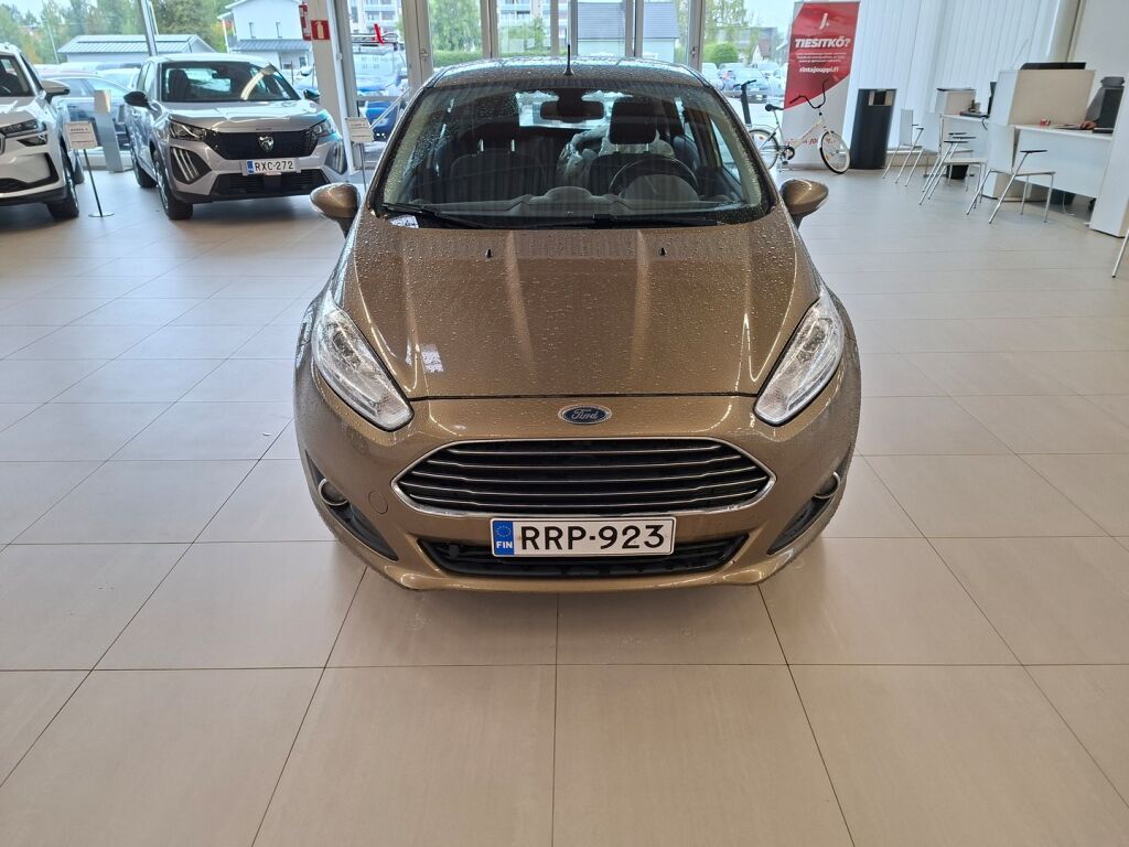 Ford Fiesta 2014 Ruskea (beige)