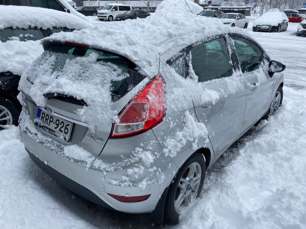 Ford Fiesta 2014 Metallinhohto Harmaa