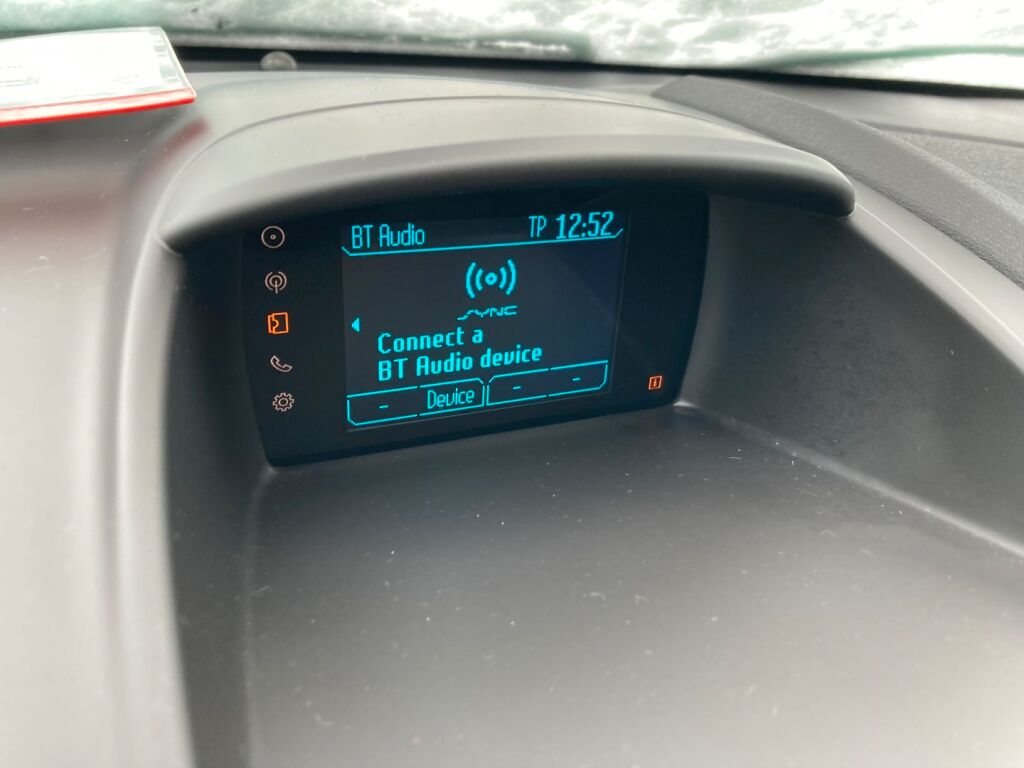 Ford Fiesta 2014 Metallinhohto Harmaa