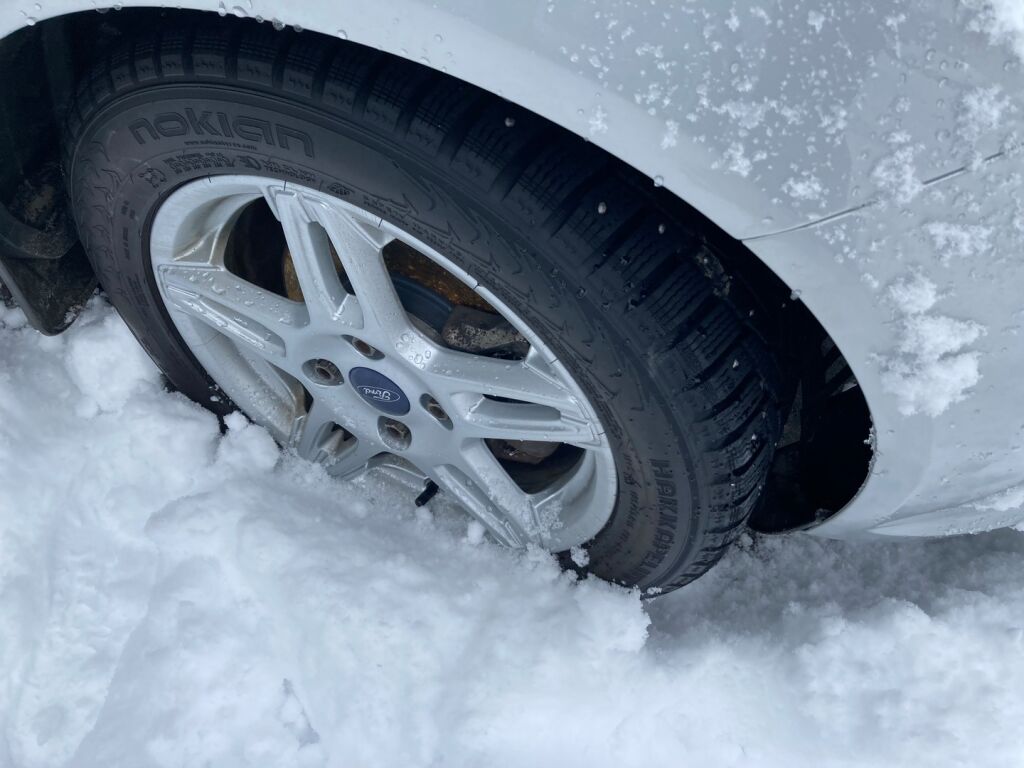 Ford Fiesta 2014 Metallinhohto Harmaa