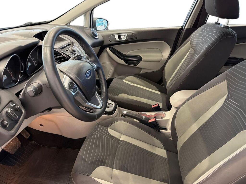 Ford Fiesta 2014 Harmaa