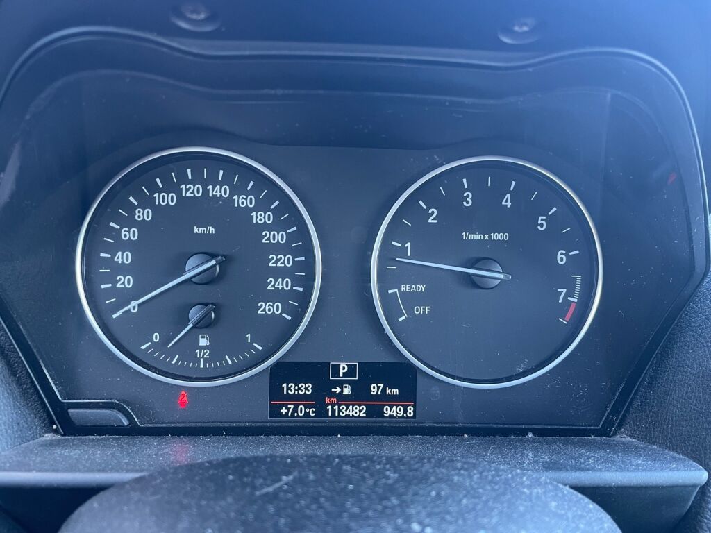 BMW 116 2014 Punainen