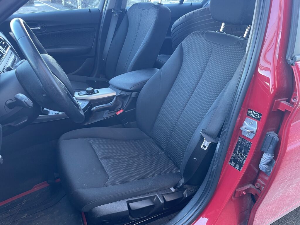 BMW 116 2014 Punainen