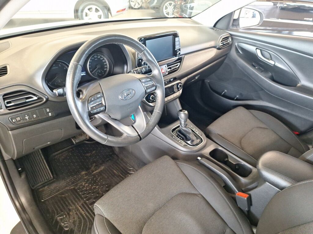 Hyundai i30 Hatchback 2021 Valkoinen