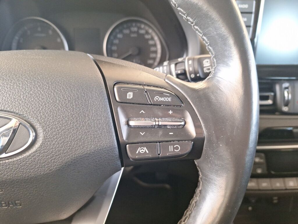 Hyundai i30 Hatchback 2021 Valkoinen