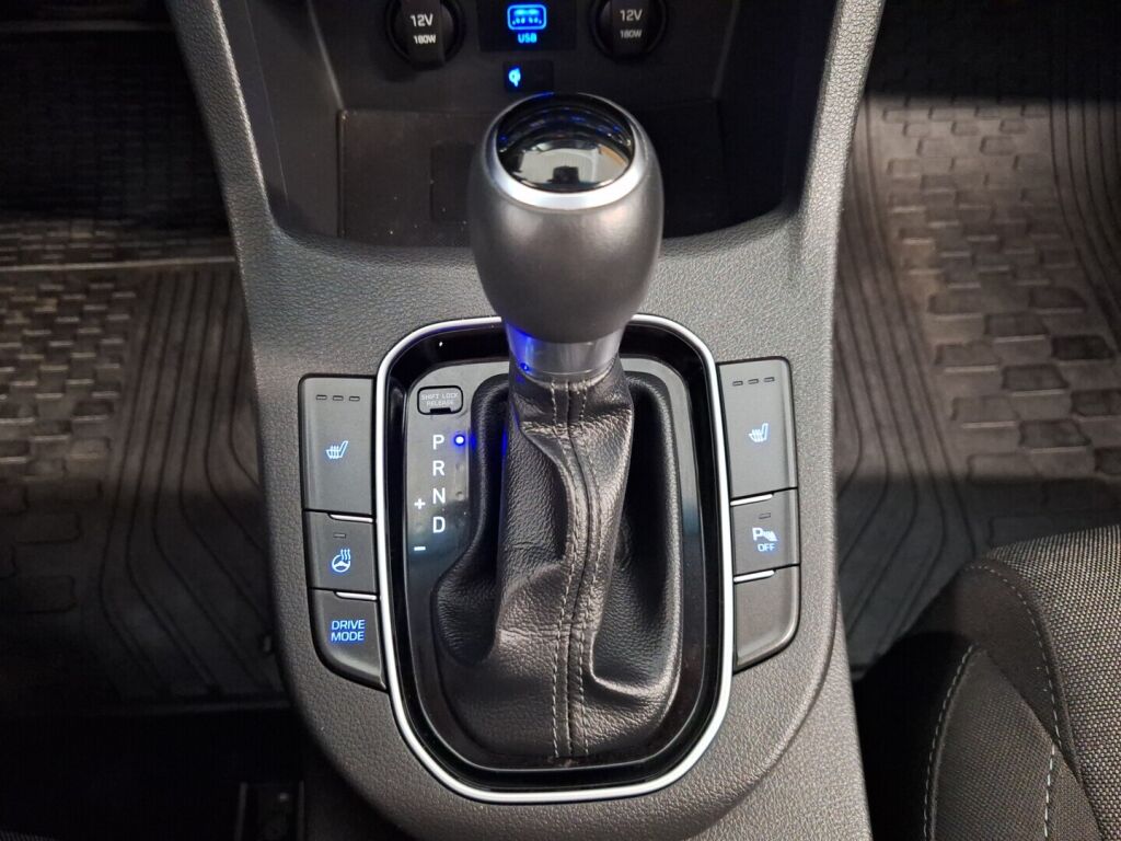 Hyundai i30 Hatchback 2021 Valkoinen