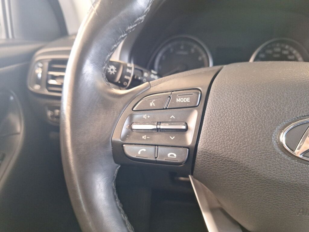 Hyundai i30 Hatchback 2021 Valkoinen