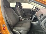 Volvo V40 2014 Oranssi