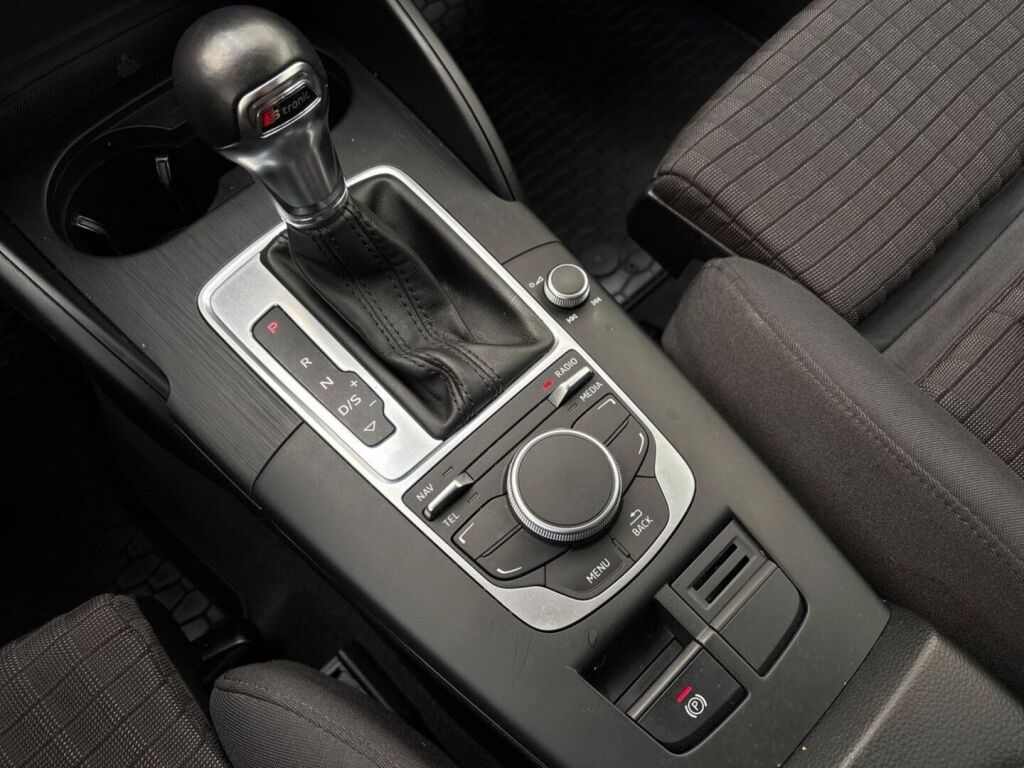 Audi A3 2014 Punainen